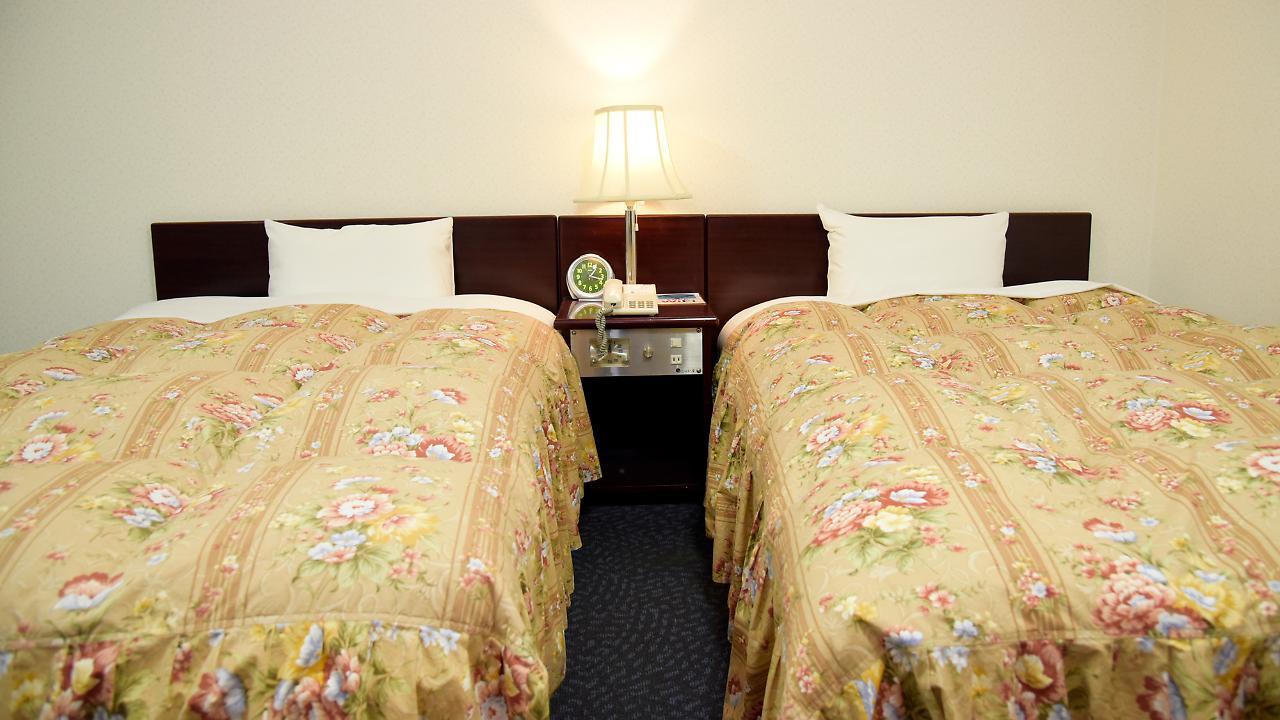 Business Hotel Shuttle Kumamoto Buitenkant foto