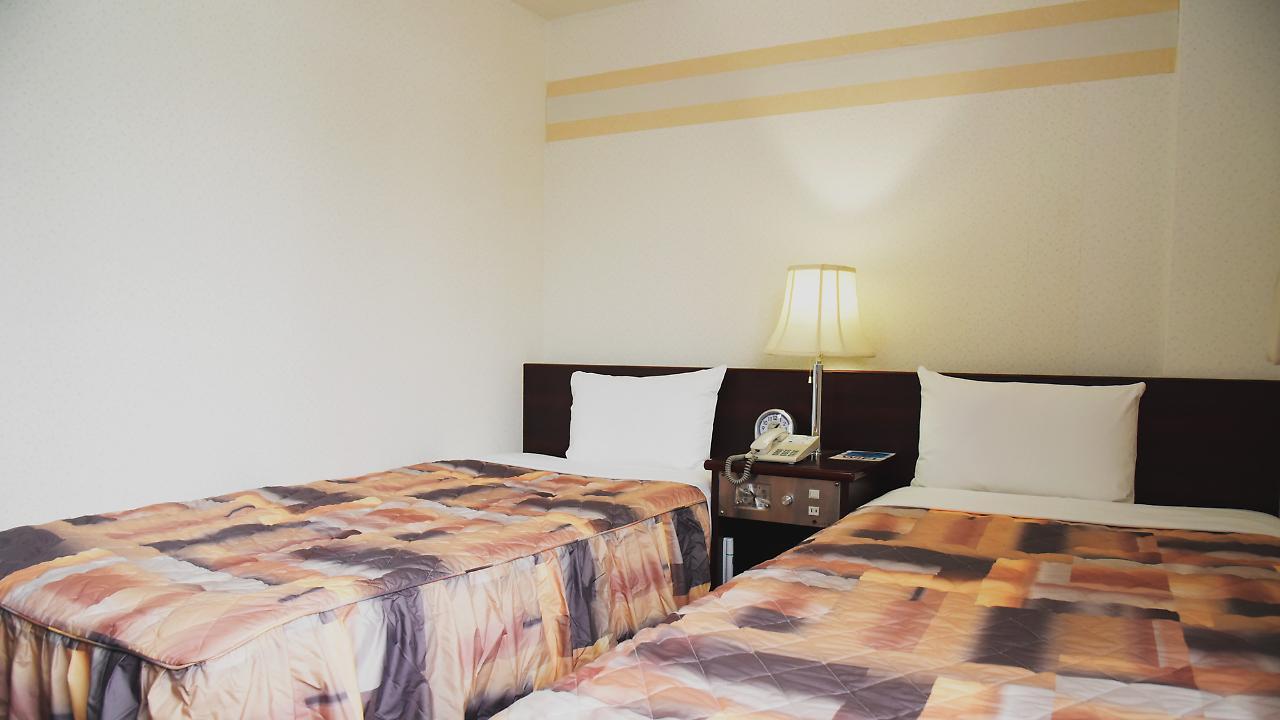 Business Hotel Shuttle Kumamoto Buitenkant foto